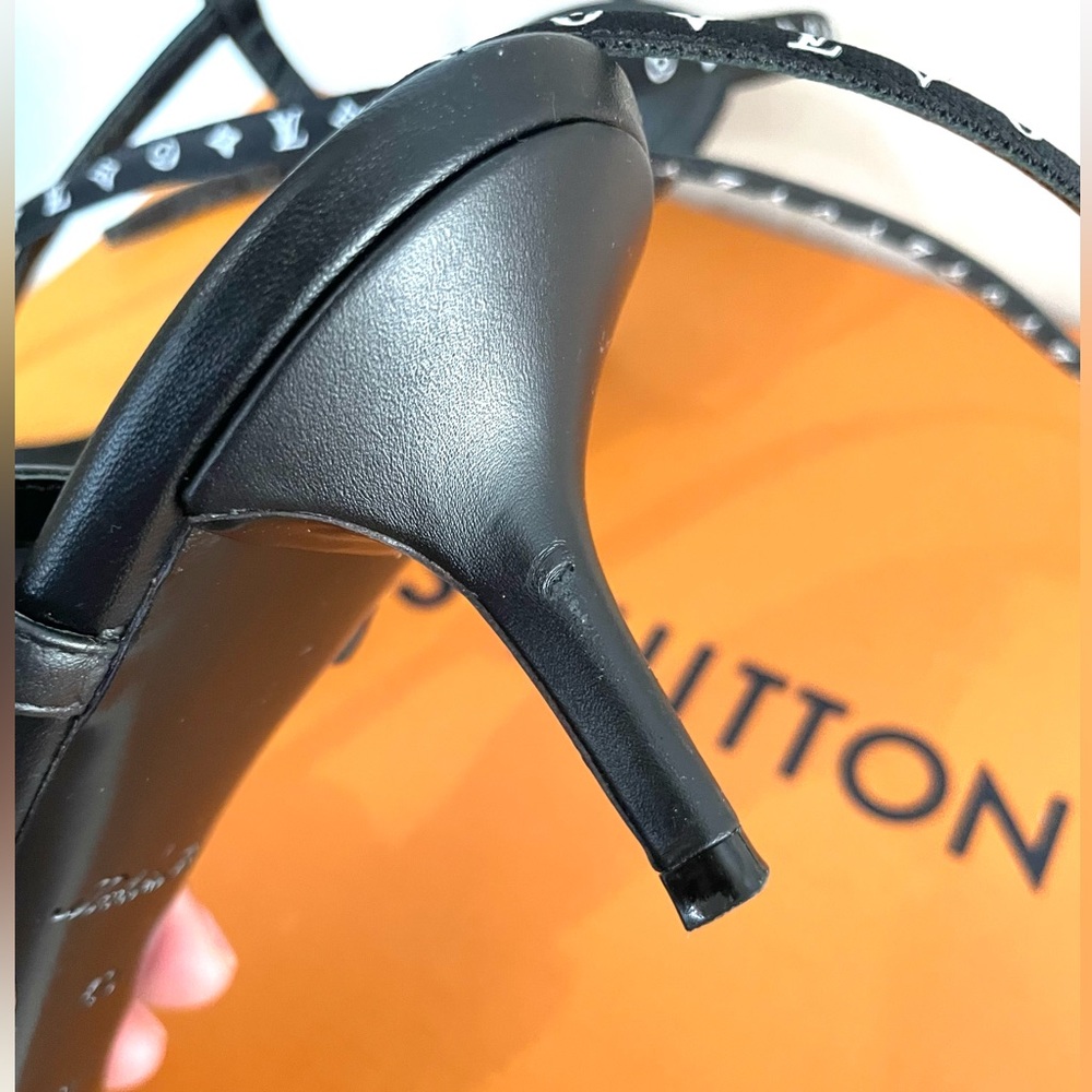 LV Citizen Sandals Size 40 - Picture 2 of 4